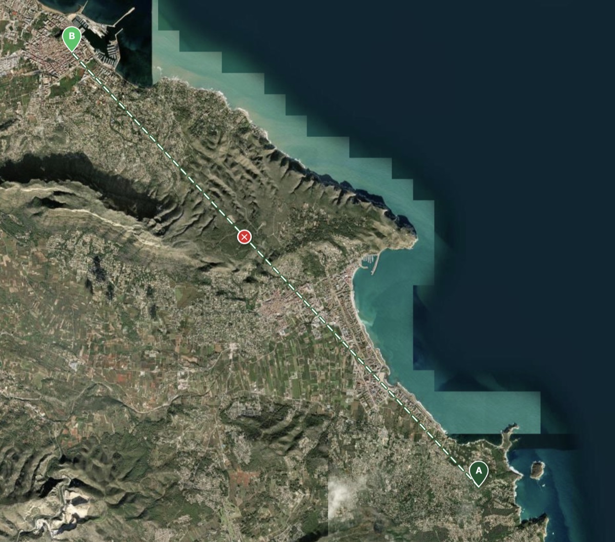 Satellite map of a point-to-point sightline between Xàbia and Dénia, interrupted at the Montgó massif